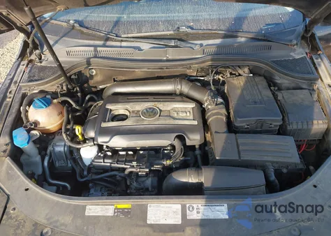 2015 Volkswagen Cc 2.0T Sport z USA, uszkodzony, nr VIN WVWBP7AN5FE829472